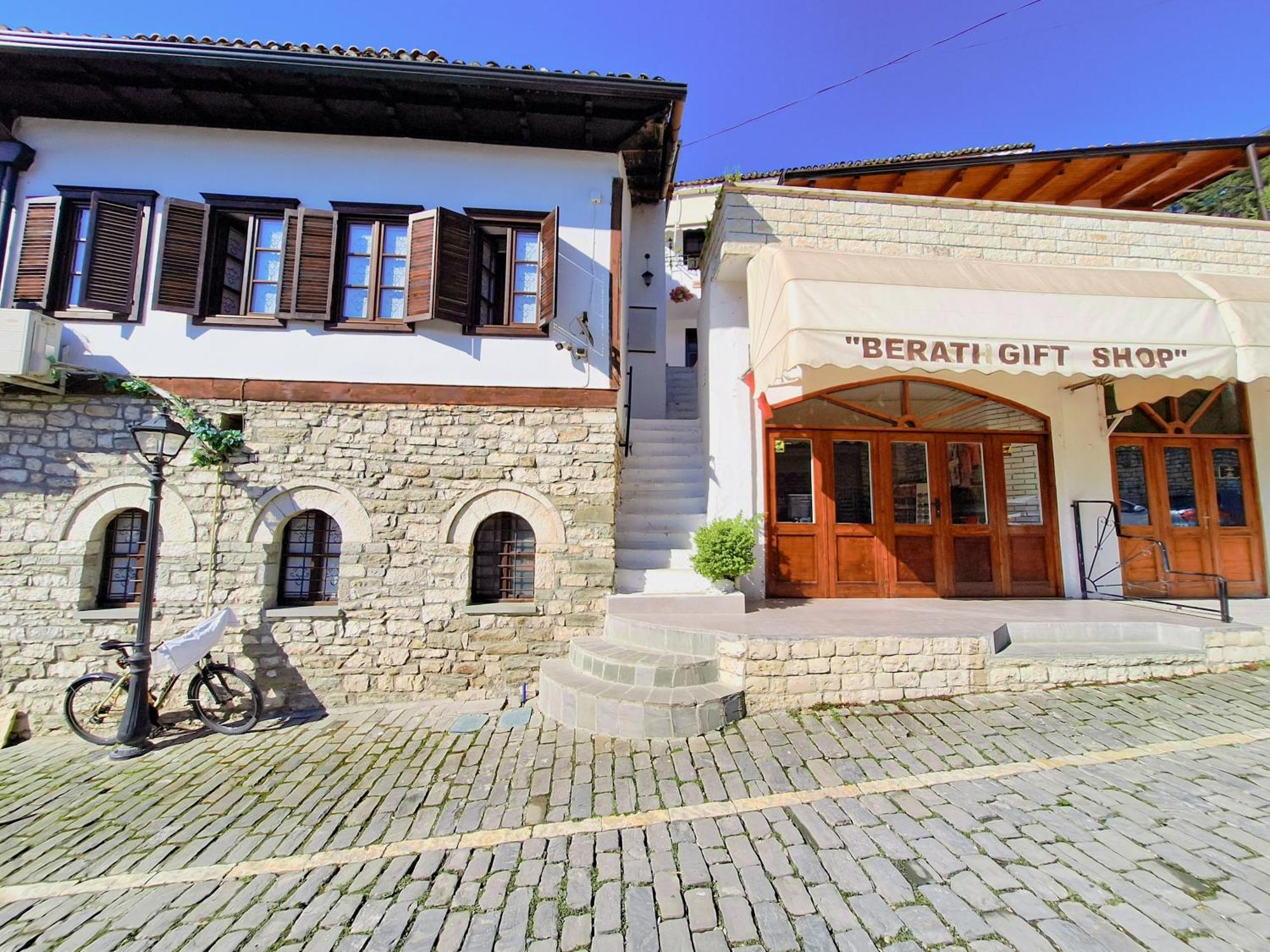 Villa Mishel Suites Berati Exterior foto