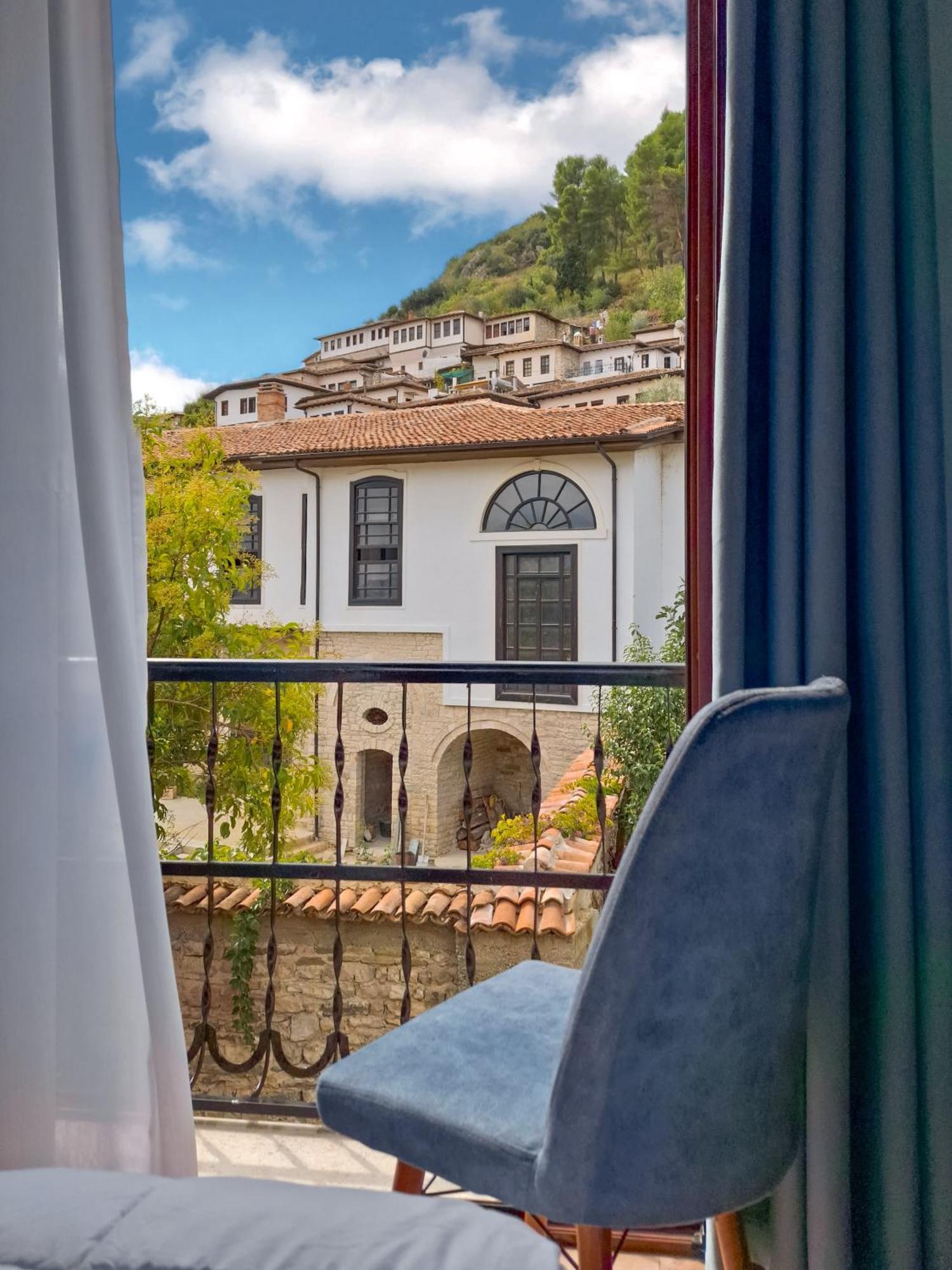 Villa Mishel Suites Berati Exterior foto