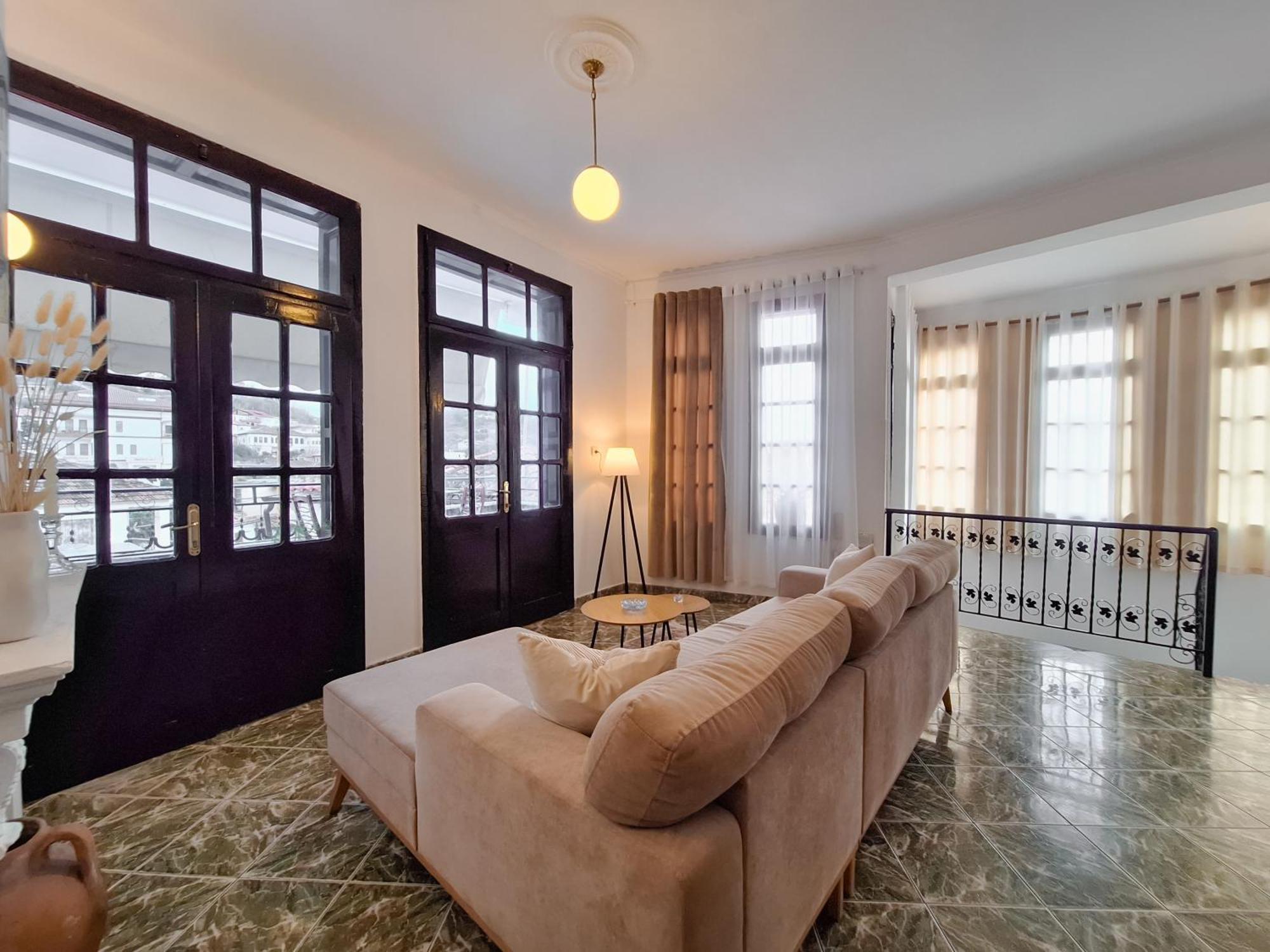 Villa Mishel Suites Berati Exterior foto