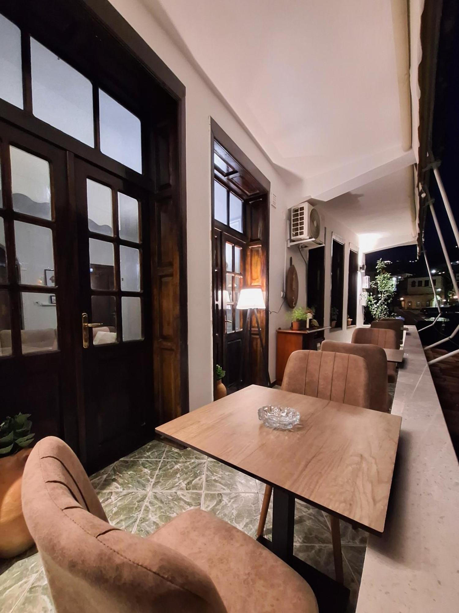 Villa Mishel Suites Berati Exterior foto